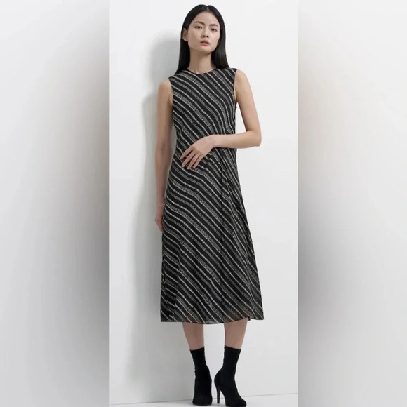 Theory 100% Silk Fresh Draped Tuck Dress - Black and White Midi Dress ๐ Size 00 - Picture 3 of 15
